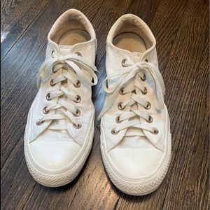 Off white converse low top sneakers